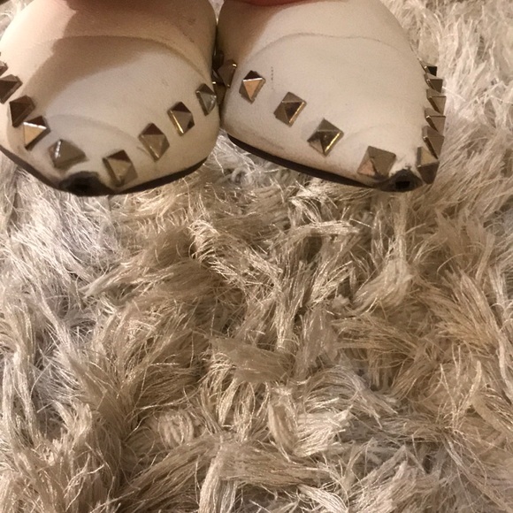 Pointed Slides💙 - Picture 2 of 4